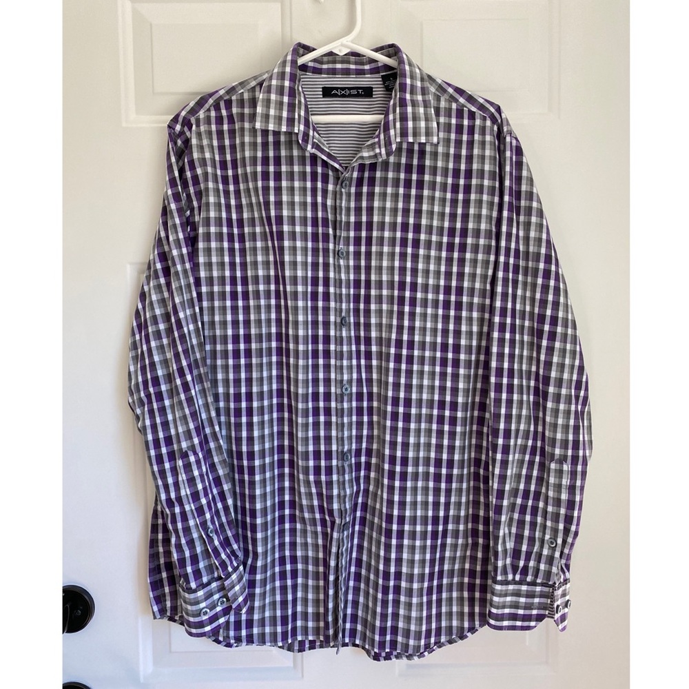 Plaid dress shirt 💜🖤🤍